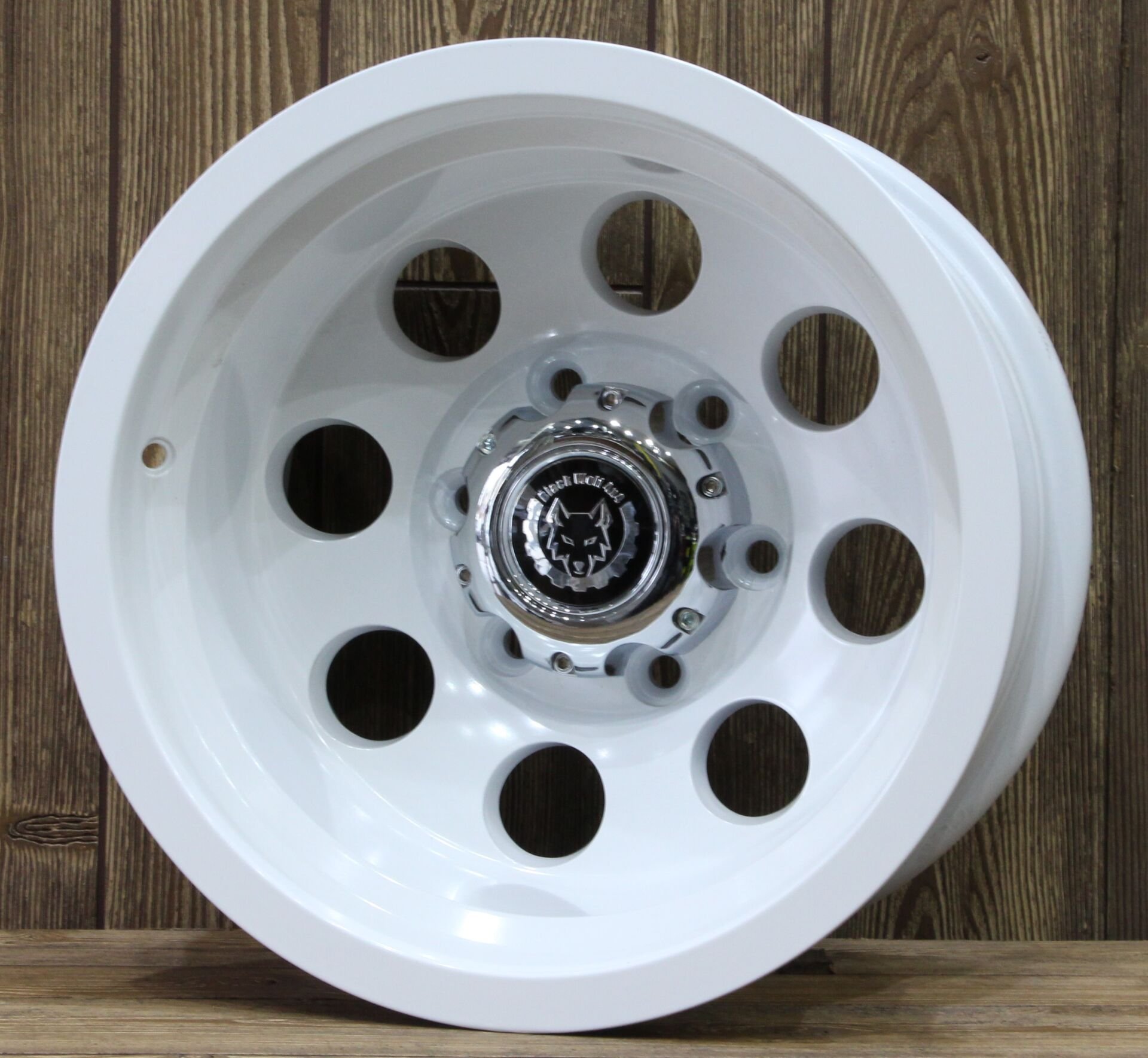 Black Wolf 157 15X10 6X139.7 ET-44 Beyaz