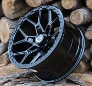 Black Wolf 424 20X9.0 6X139.7 ET0  Black