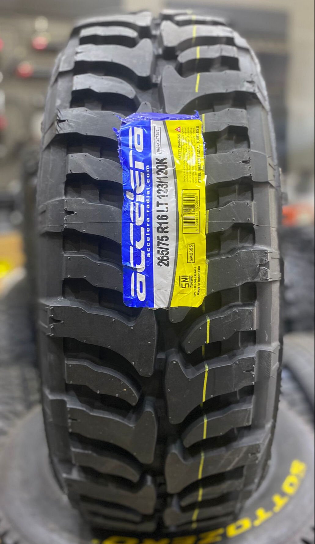 Accelera 265/75R16 123/120K Badak X-Treme