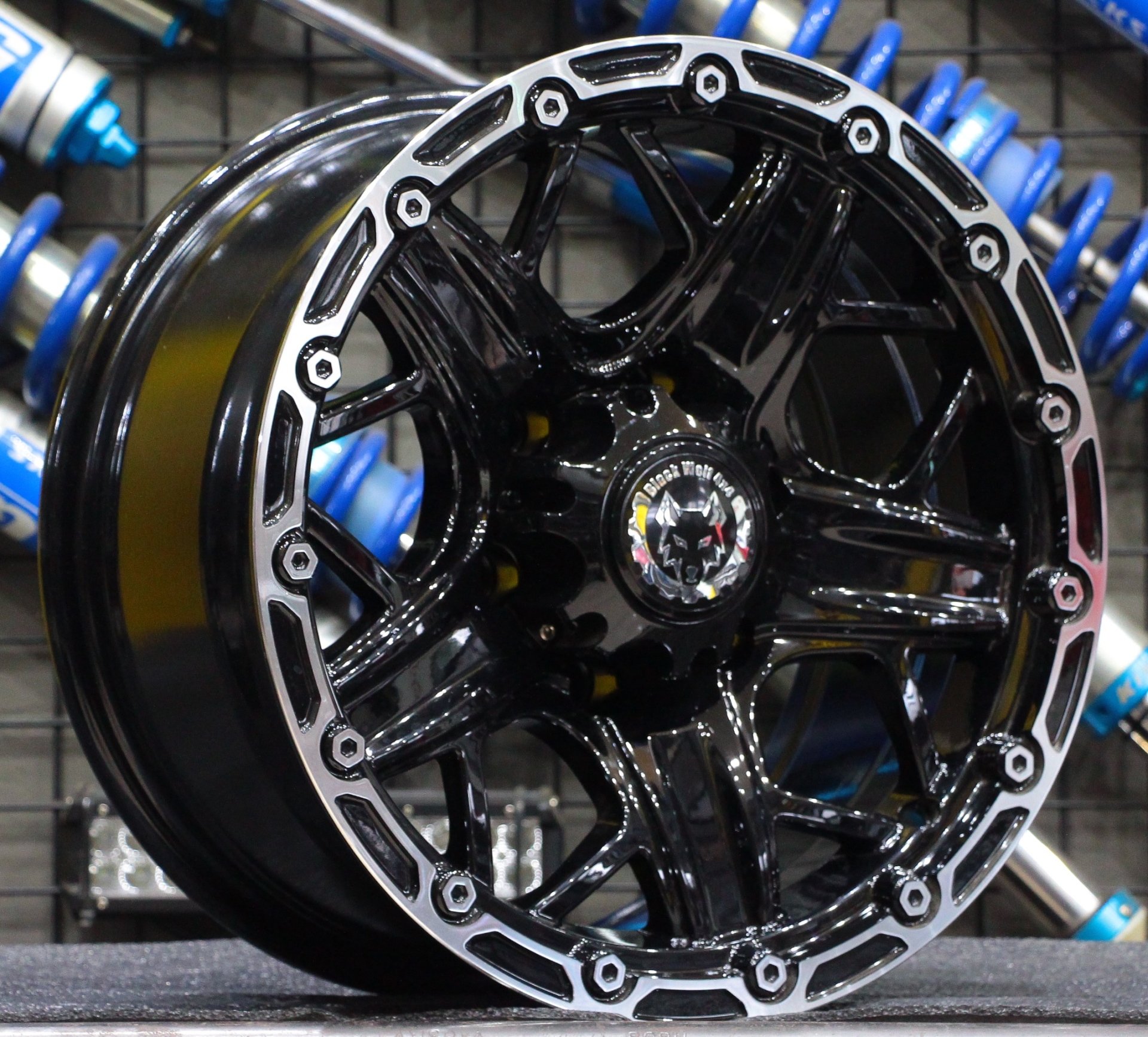 Powcan 3812 16X8.0 6X139.7 ET0 Black / LG