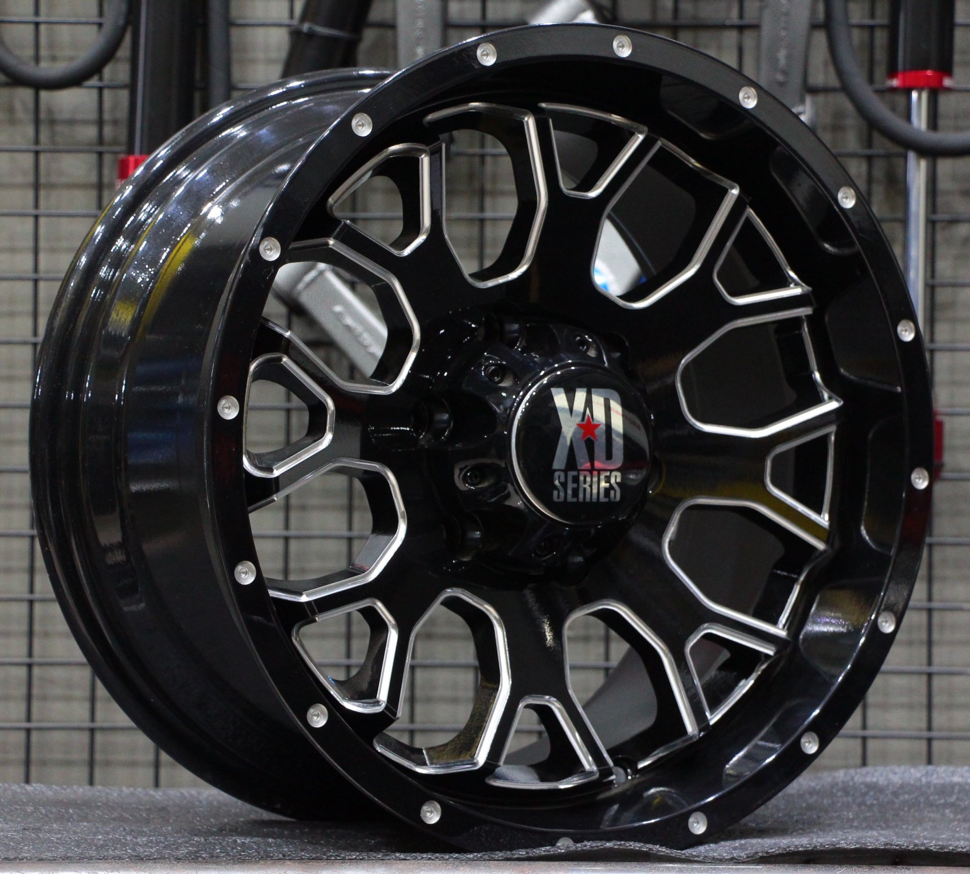 KMC XD202 17X9.0 6X139.7 ET +15