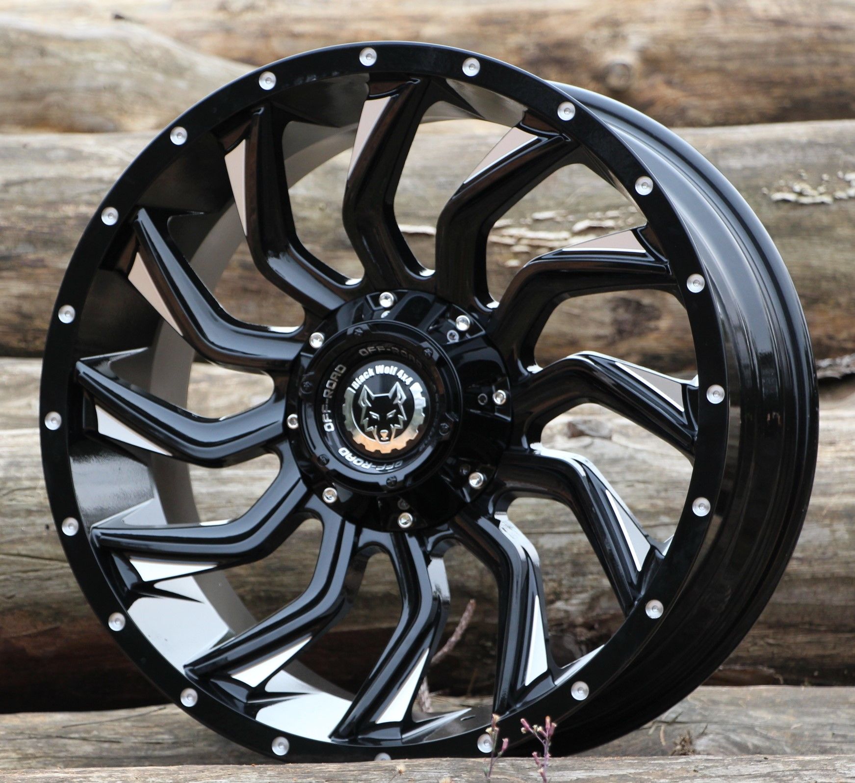 Deluxe  9152  17X9.0 6X139.7 ET0 Hyper Black